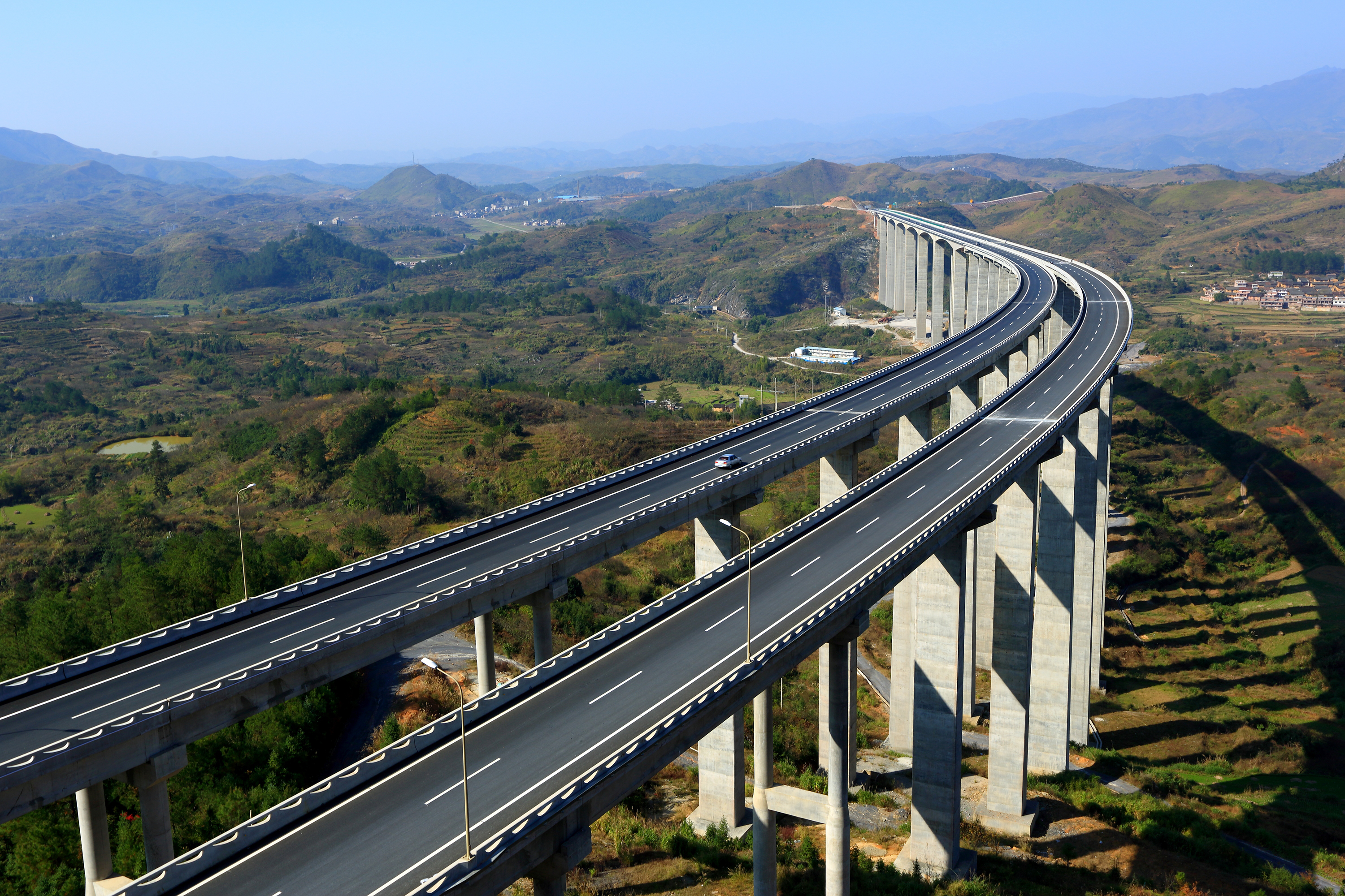 中鐵五局機械化公司成功晉升國家公路工程施工總承包特級資質